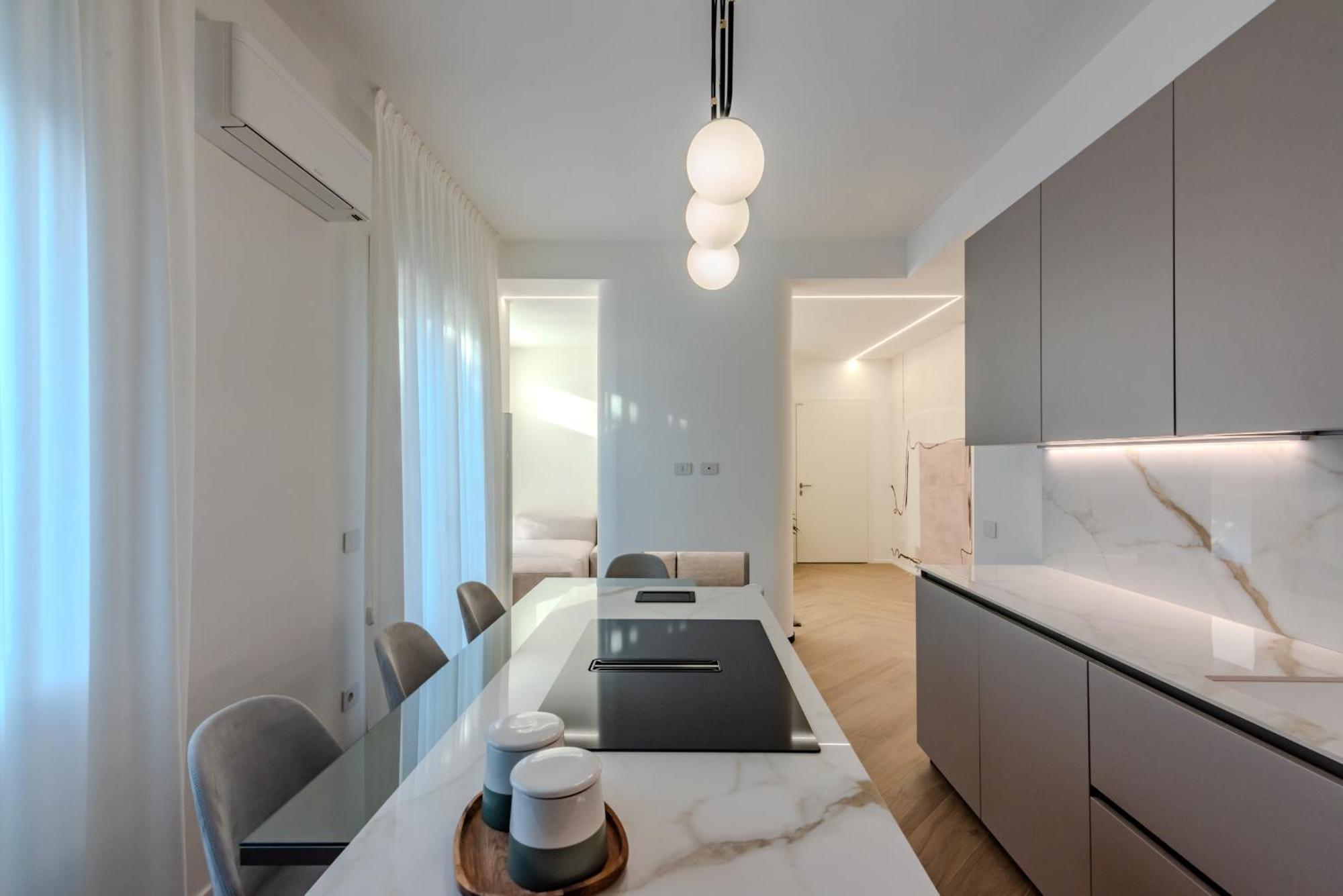 Apartamento White House Con Posti Auto *