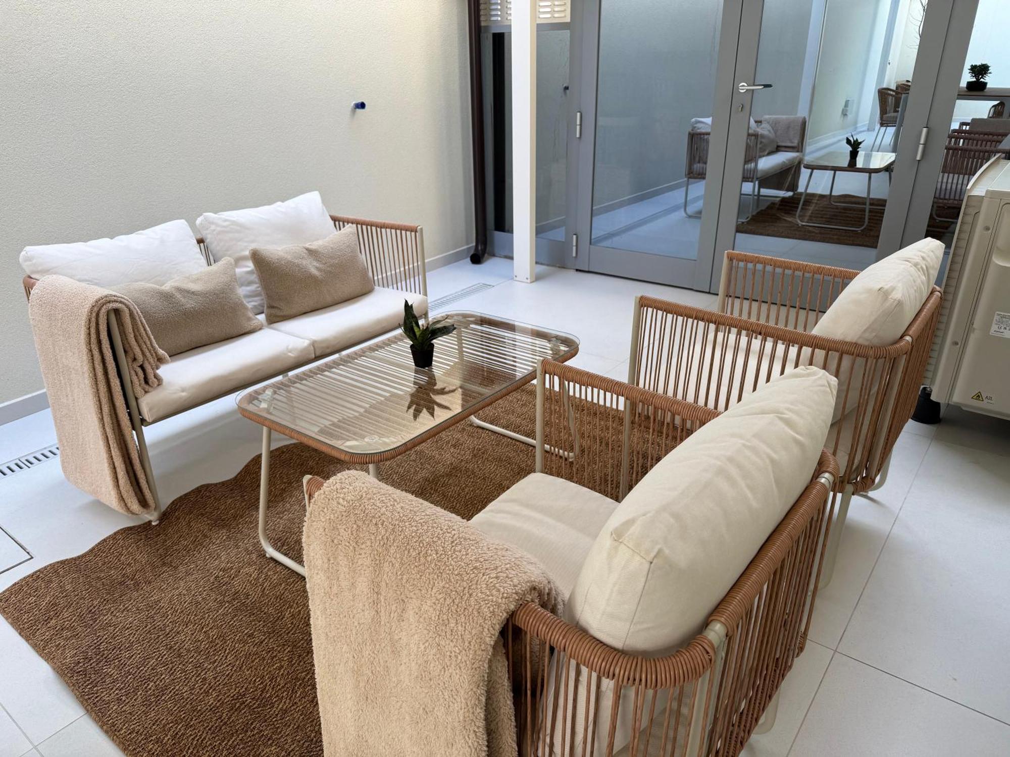 Apartamento White House Con Posti Auto *