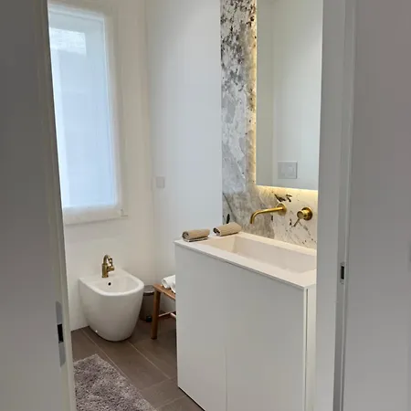 White House Villa Con Posti Auto Milano Exterior photo