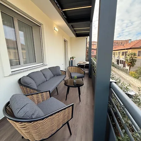 White House Villa Con Posti Auto Milano Exterior photo